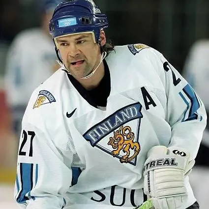 15 Best Finnish Hockey Players Of All Time