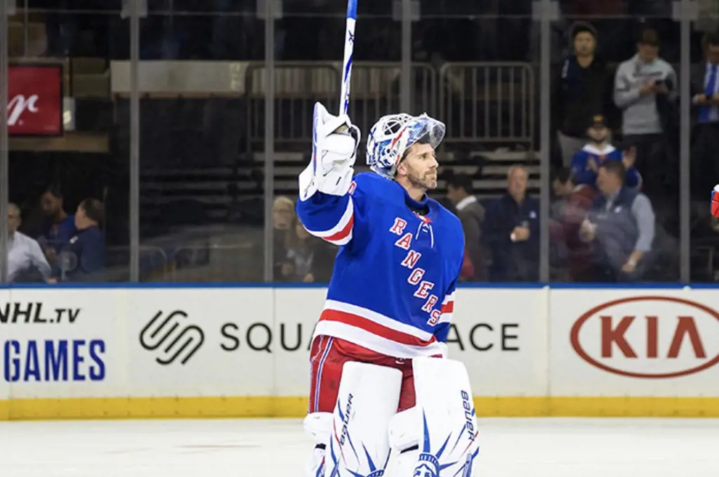 Lundqvist starts to wear a protector after getting hit by a puck on his throat in 2015