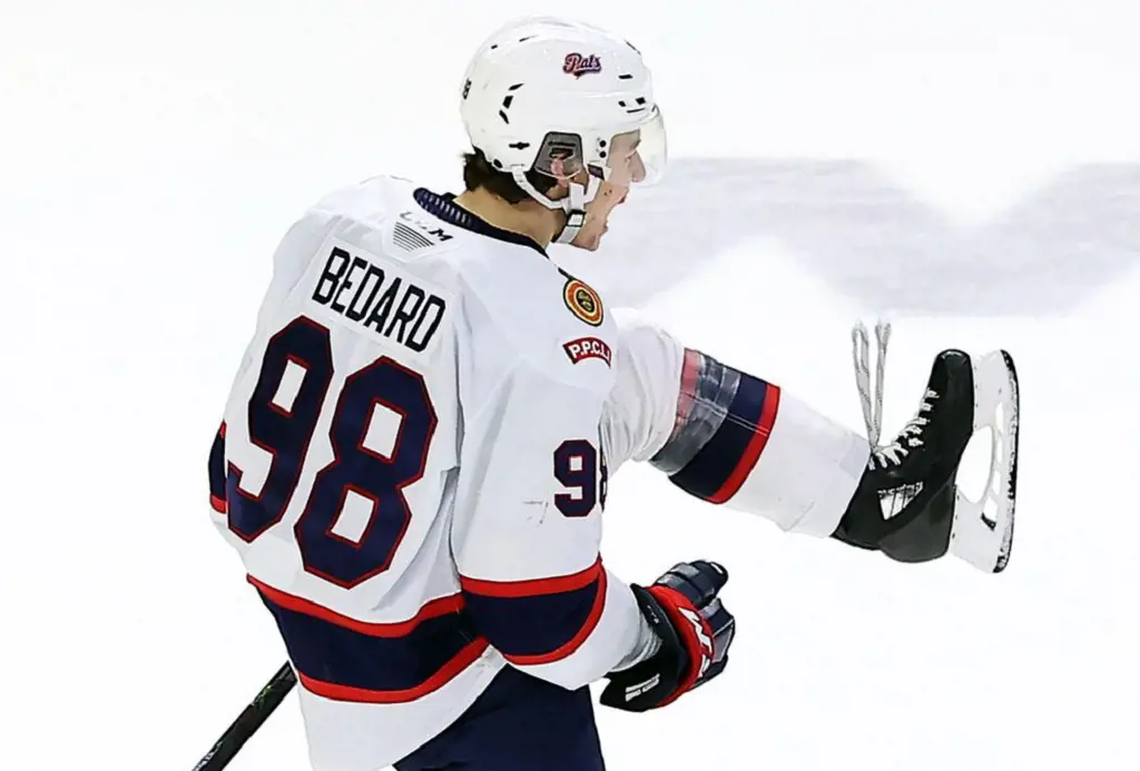 Bedard wearing jersey #98 for the Regina Pats in WHL, the number is expected to be seen with Bedard in NHL.